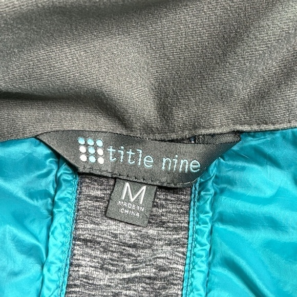 Title Nine Willpower Full Zip Active Hooded Sweatshirt Grey Teal Medium - Picture 7 of 10